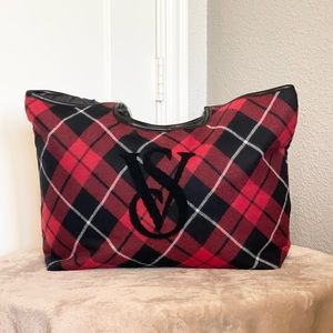 Victoria’s Secret 2023 Black Friday Tote